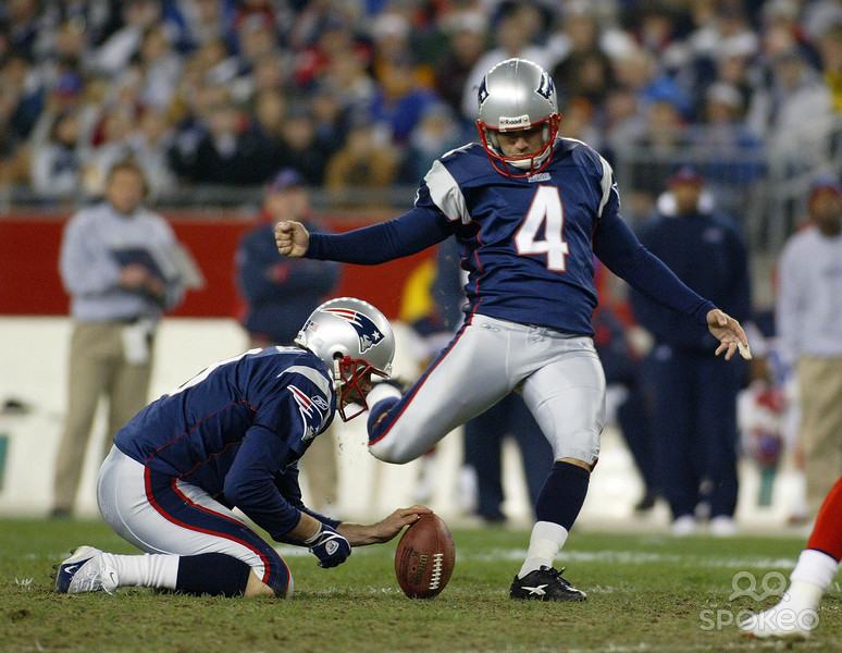 adam_vinatieri_2005_10_30.jpg