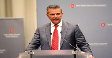 Urban Meyer Scandalo Ohio State University NCAA