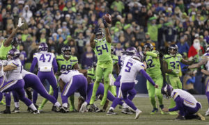 Bobby Wagner field goal bloccato