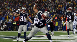 Rob Gronkowski spike